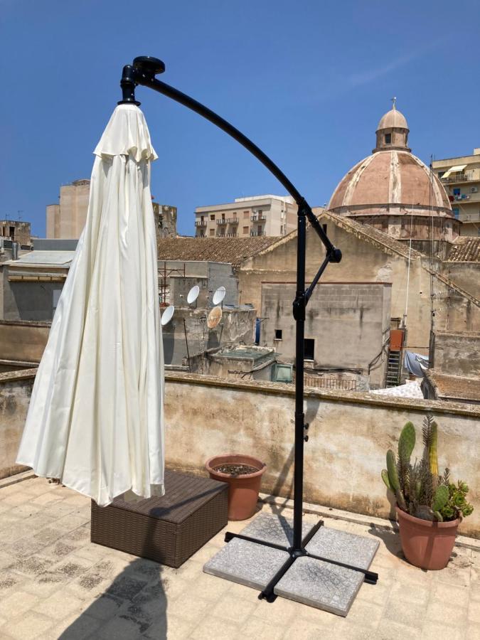 Bradamante Little Tower Apartment Trapani Exterior foto